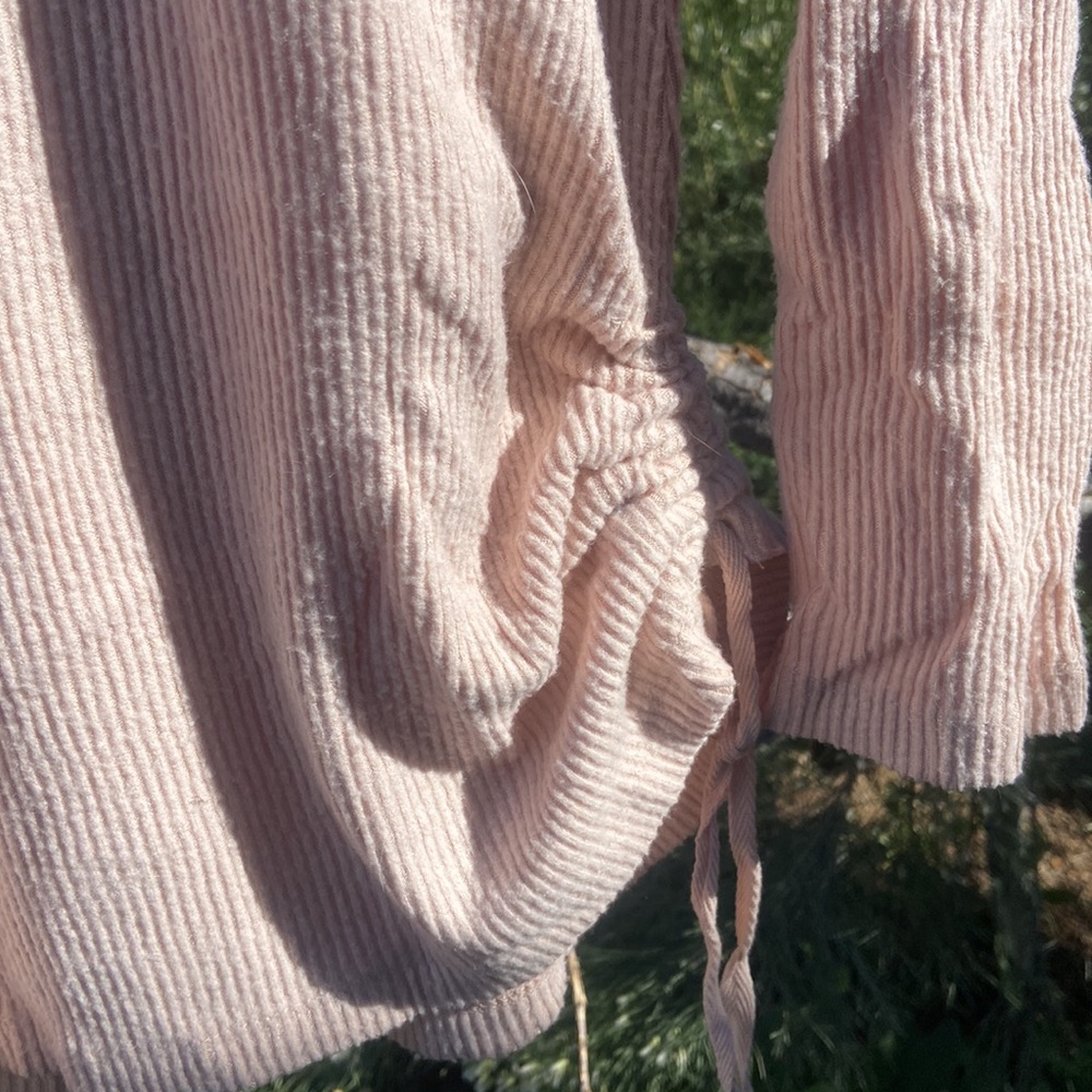 ButterSoft Light Pink Ribbed Turtleneck - Picture 3 of 4